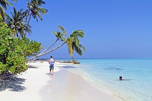 beachlife tours maldives